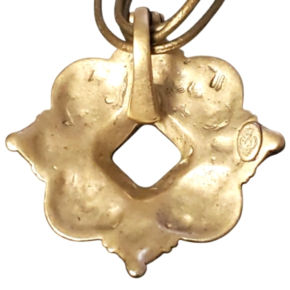 Premier Vintage Designs Beautiful Elegant Gold Tone and Brown Pendant Necklace. - Picture 5 of 11